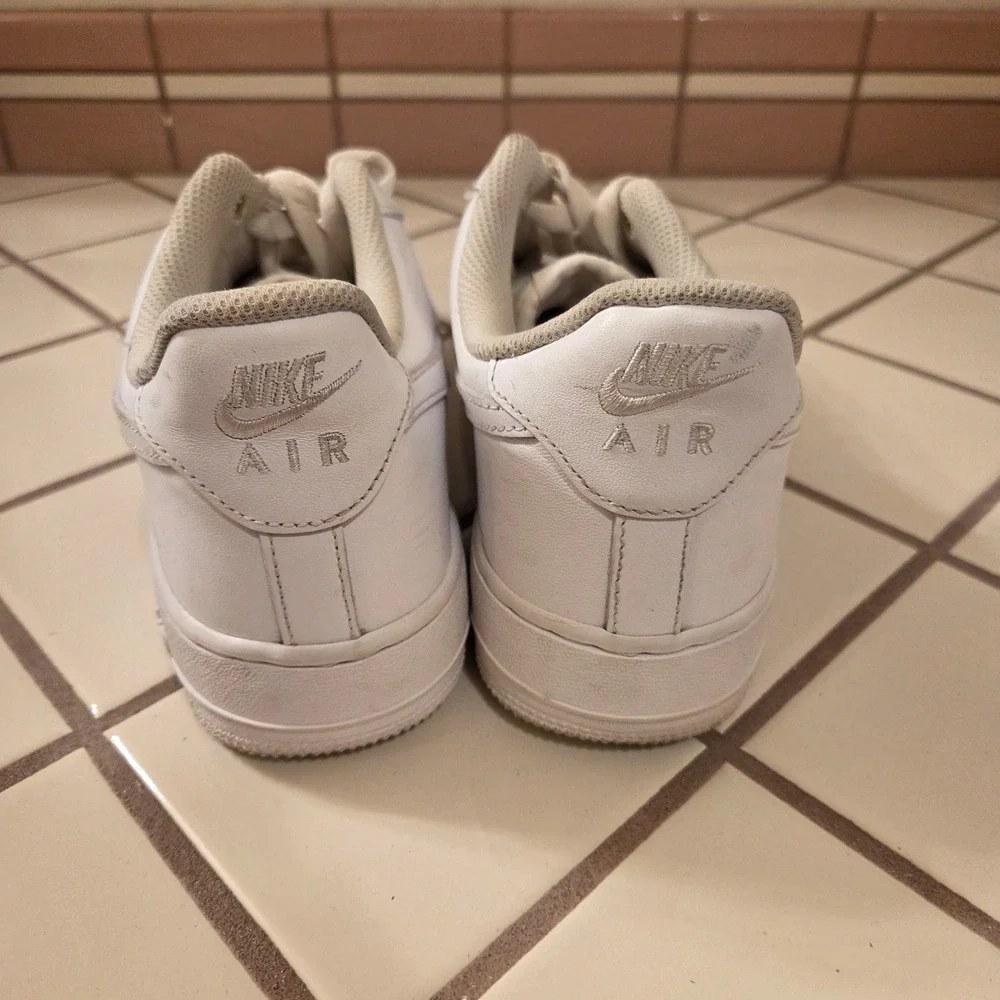 Nike Air Force 1 Low White Leather Sneakers Mens 8.5 315122-111 AF1 Low Top